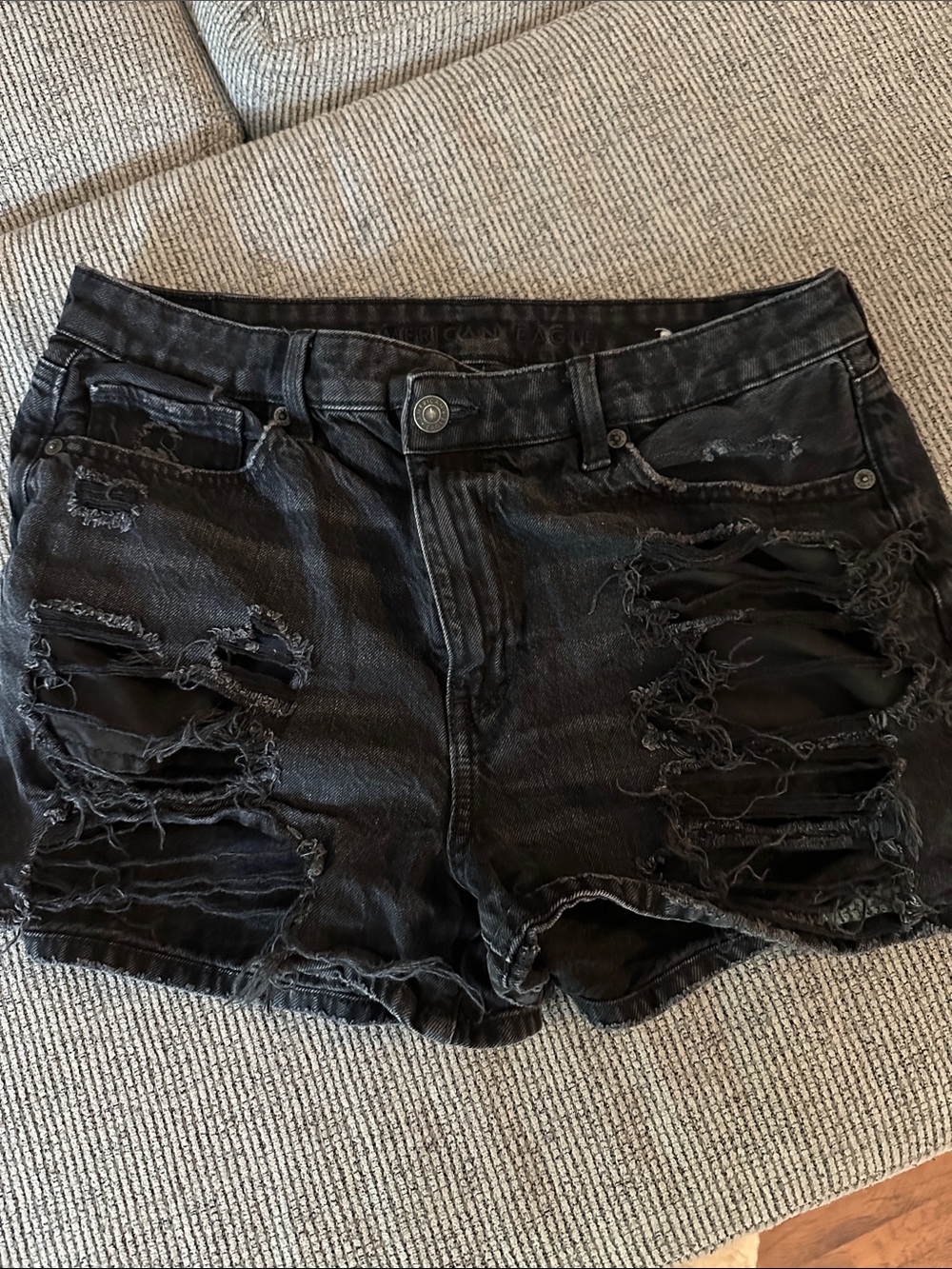 American Eagle mom short